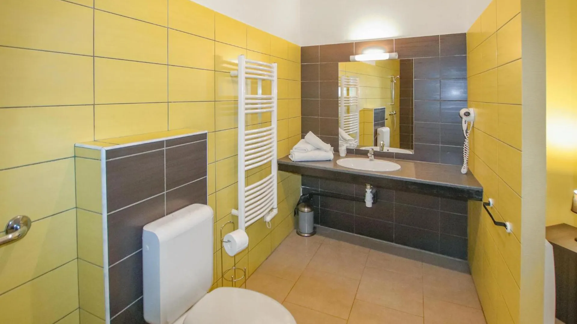 Awesome Home In Privas With Sauna